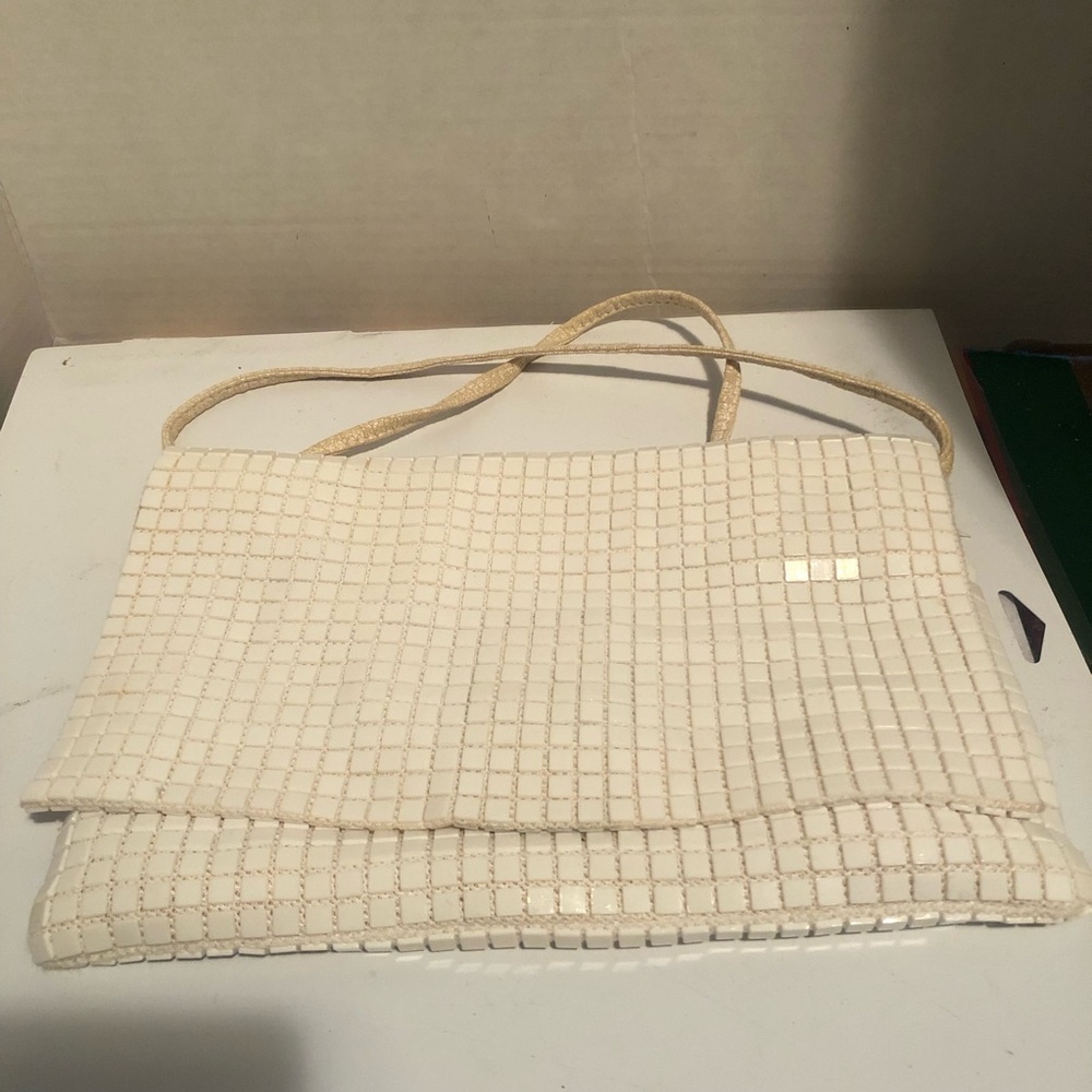 Vintage Veneto white 70s shoulder bag . Disco style, hard plastic sequins.used